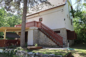 Madárles Vendégház